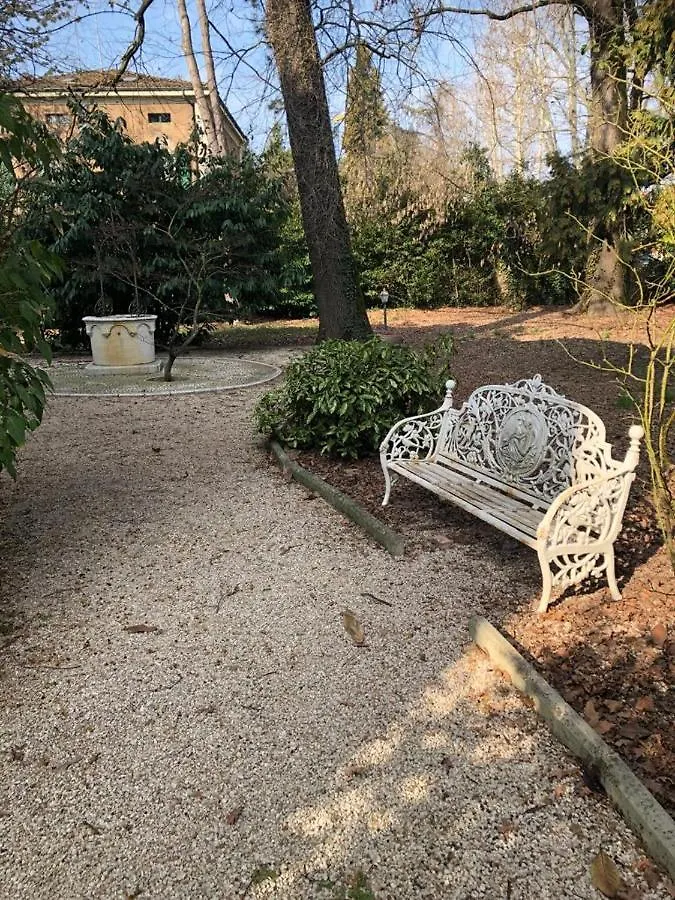Suite Villa Mirandola 0*,